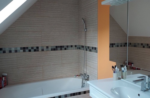 Gouvieux Bed & Breakfast | 2 Bedroom Bed & breakfast in Gouvieux