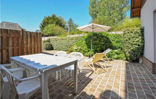 Le Bourg-Dun House | 2 Bedroom Nice Home In Le Bourg-Dun