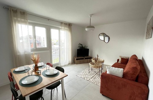 Elbeuf Apartment | 2 chic and spacious bedrooms in a 99m2 apartment