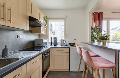 Neudorf Ouest Apartment | 2* - LE COSY - Apartment with Parking & Balcony