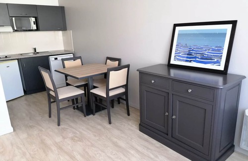 Centre Ville Rive Gauche Apartment | 2-room apartment for 4 people