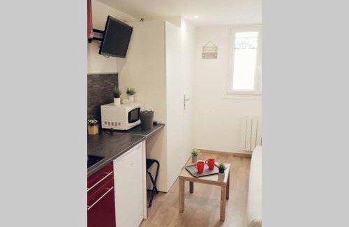 Savigny-sur-Orge Apartment | 20 m² Apartment ∙ 1 bedroom ∙ 2 guests