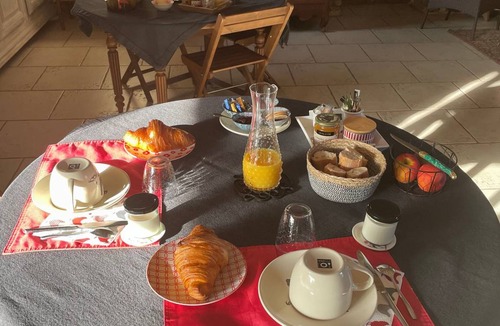 Solesmes Bed & Breakfast | 20 m² Bed and breakfast ∙ 1 bedroom ∙ 4 guests