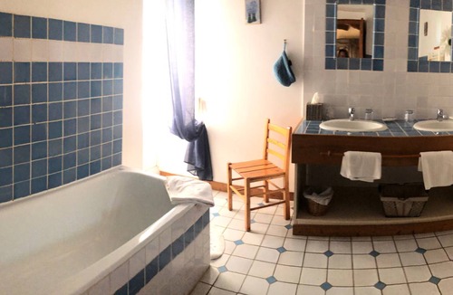 Solesmes Bed & Breakfast | 20 m² Bed and breakfast ∙ 1 bedroom ∙ 4 guests