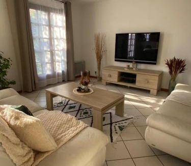 Brie-Comte-Robert Bed & Breakfast | 20 m² Bed and breakfast ∙ 4 guests