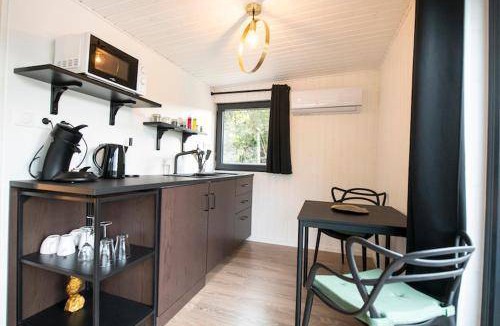 Bennecourt Boat Rental | 20 m² Houseboat ∙ 2 guests