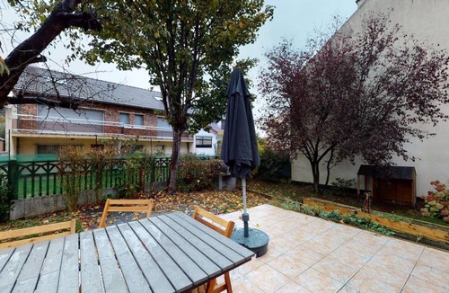 Montreuil Resort | 200 m² Private room ∙ 1 bedroom ∙ 2 guests