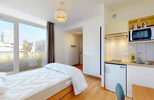 Cergy Resort | 2120 m² Private room ∙ 1 bedroom ∙ 2 guests