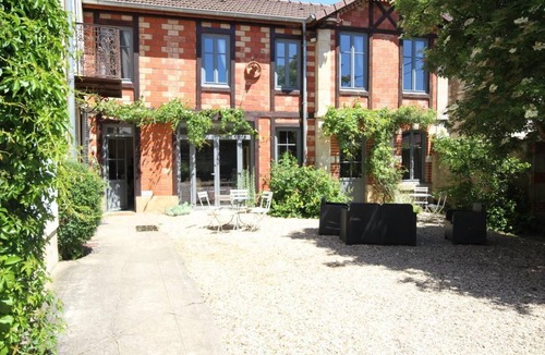 Savigny-les-Beaune Bed & Breakfast | 22 m² Bed and breakfast ∙ 1 bedroom ∙ 4 guests