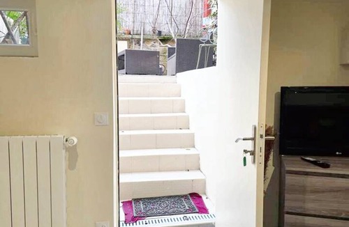 Noisy-le-Sec Apartment | 22 m² Studio flat ∙ 1 bedroom ∙ 2 guests