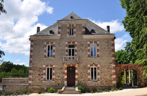 Sainte-Fortunade House | 225 m² Gîte ∙ 5 bedrooms ∙ 10 guests