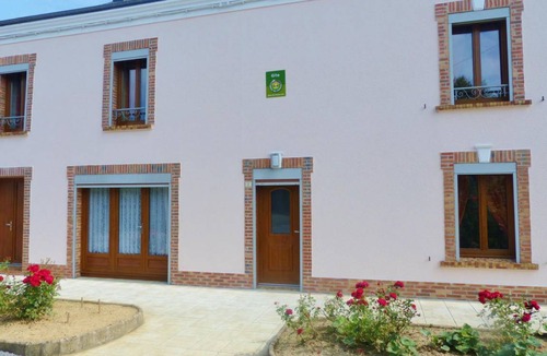 Rocroi House | 225 m² Gîte ∙ 6 bedrooms ∙ 12 guests