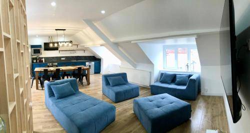 Calais Apartment | 230 m² Apartment ∙ 5 bedrooms ∙ 10 guests