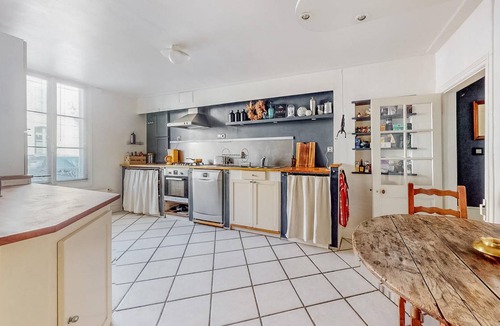 Villeneuve-sur-Yonne House | 230 m² House ∙ 5 bedrooms ∙ 11 guests