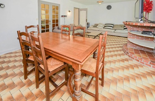 Briare House | 230 m² House ∙ 4 bedrooms ∙ 12 guests