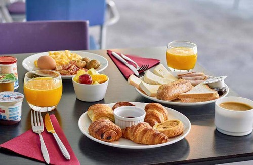 Cergy Hotel | 24 m² Hotel ∙ 127 guests