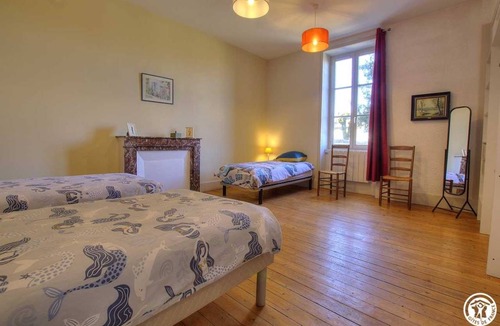 Saint-Martin-du-Mont House | 240 m² Gîte ∙ 7 bedrooms ∙ 15 guests