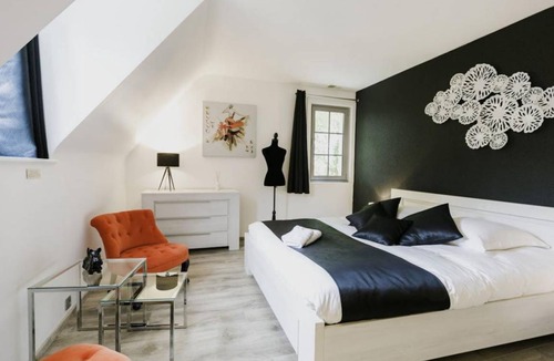 Estaires Cottage | 243 m² Cabin ∙ 6 bedrooms ∙ 14 guests