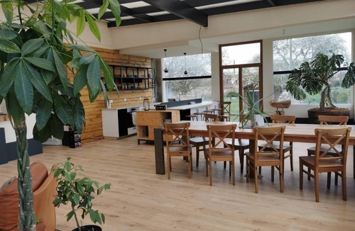 Bois-Jerome-Saint-Ouen Bed & Breakfast | 25 m² Bed and breakfast ∙ 2 bedrooms ∙ 4 guests