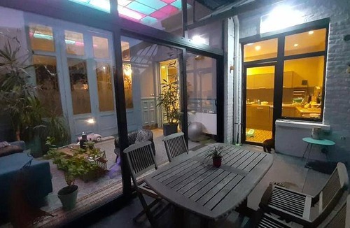 Tourcoing Bed & Breakfast | 25 m² Bed and breakfast ∙ 5 guests
