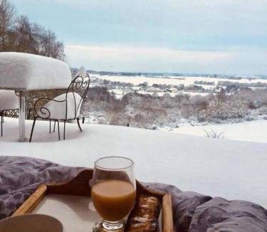 Saint-Denis-d'Authou House | 250 m² House ∙ 6 bedrooms ∙ 15 guests