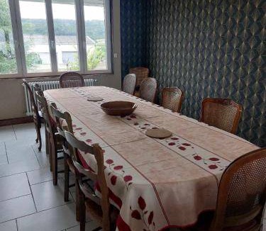 Gland House | 250 m² House ∙ 5 bedrooms ∙ 15 guests
