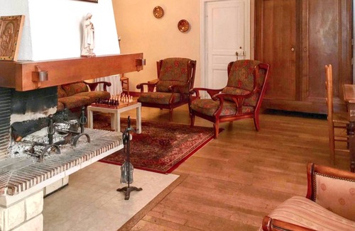 Carrouges House | 250 m² House ∙ 6 bedrooms ∙ 15 guests