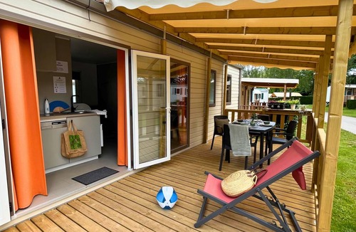 Touquin RV Rental | 26 m² Recreational vehicle (RV) ∙ 2 bedrooms ∙ 4 guests