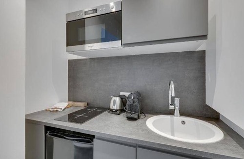 Pere Lachaise Apartment | 26 m² Serviced apartment ∙ 4 guests