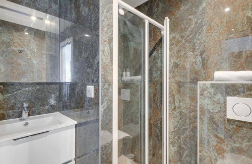 Pere Lachaise Apartment | 26 m² Serviced apartment ∙ 4 guests