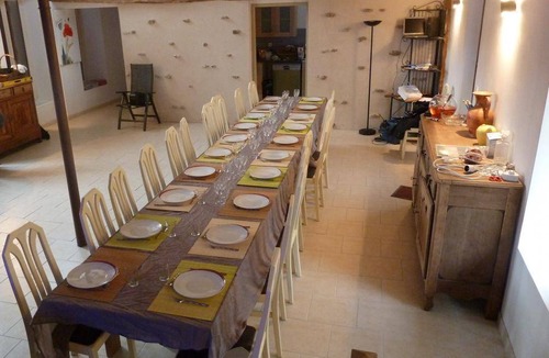Villeneuve-les-Bordes House | 265 m² Gîte ∙ 7 bedrooms ∙ 14 guests