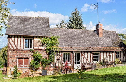 Crouttes House | 3 bedroom accommodation in Crouttes