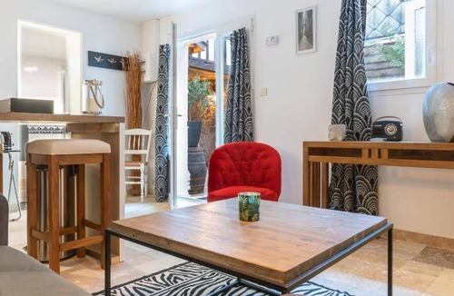Enclos Apartment | 30 m² Apartment ∙ 1 bedroom ∙ 2 guests