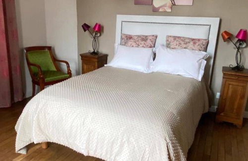 Champs-sur-Marne Bed & Breakfast | 30 m² Bed and breakfast ∙ 2 guests