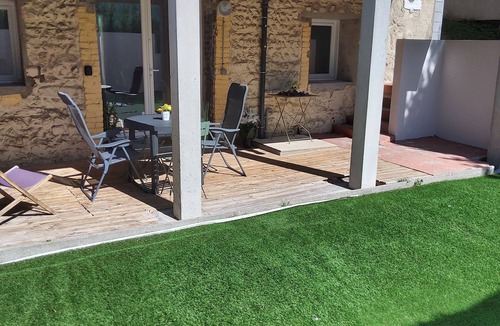 Quartier Saint-Clement - Jardin des Plantes Apartment | 30 m2 furnished apartment near shops and metro