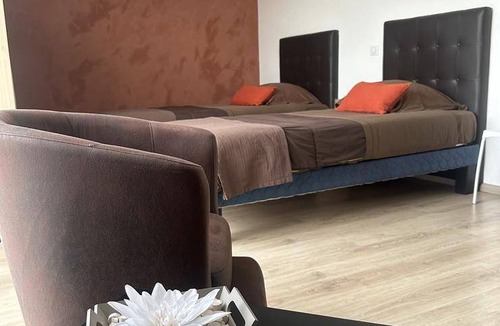 Perouges House | 30 m² Gîte ∙ 2 guests