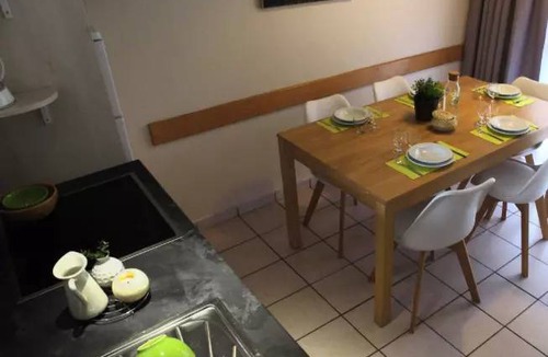 Forges-les-Eaux House | 30 m² House ∙ 2 bedrooms ∙ 5 guests