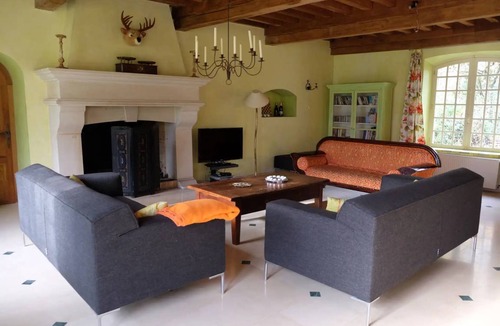 Saint-Leger-de-Fougeret House | 300 m² House ∙ 3 bedrooms ∙ 6 guests