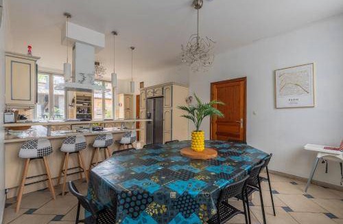 Douai Bed & Breakfast | 300 m² Bed and breakfast ∙ 8 bedrooms ∙ 15 guests