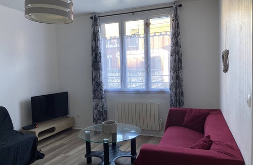 Dieppe Apartment | 300m from the beach, bright apartment
