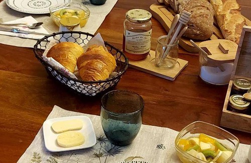 Saint-Michel-Tubœuf Bed & Breakfast | 33 m² Bed and breakfast ∙ 2 bedrooms ∙ 5 guests
