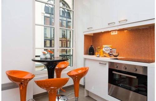 Quartier de la Porte-Saint-Denis Apartment | 35 m² Apartment ∙ 1 bedroom ∙ 2 guests