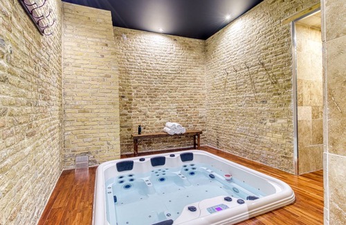 Bourbourg House | 350 m² House ∙ 7 bedrooms ∙ 15 guests