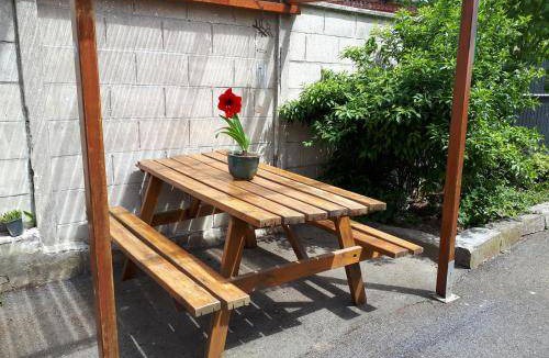 Saint-Hilaire-sur-Helpe Bed & Breakfast | 37 m² Bed and breakfast ∙ 4 guests