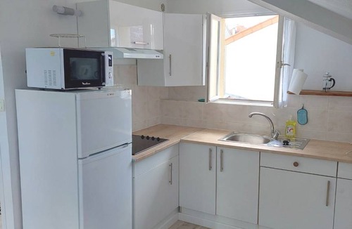 Rosny-sous-Bois Apartment | 38 m² Apartment ∙ 1 bedroom ∙ 2 guests