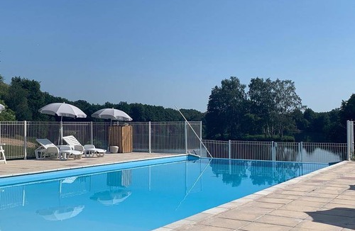 Saint-Sauveur-en-Puisaye House | 39 m² Mobile home ∙ 2 bedrooms ∙ 8 guests
