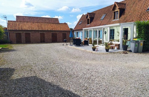 Saint-Augustin House | 4 BEDROOM COUNTRY HOUSE INDOOR POOL and SAUNAn8 PEOPLE PRIVATE