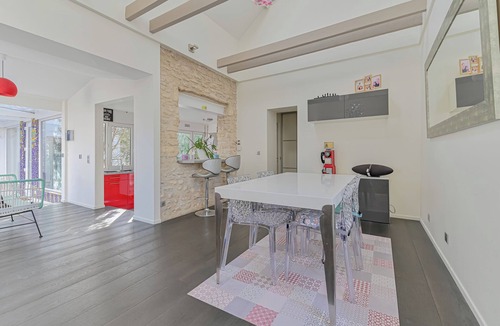 Adamville House | 4 Bedroom Private vacation home in Saint-Maur-des-FossÃ©s