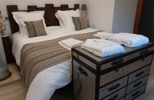 Boussieres-en-Cambresis House | 4 charming guest rooms