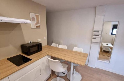 Montigny-en-Gohelle Apartment | 40 m² Apartment ∙ 1 bedroom ∙ 3 guests